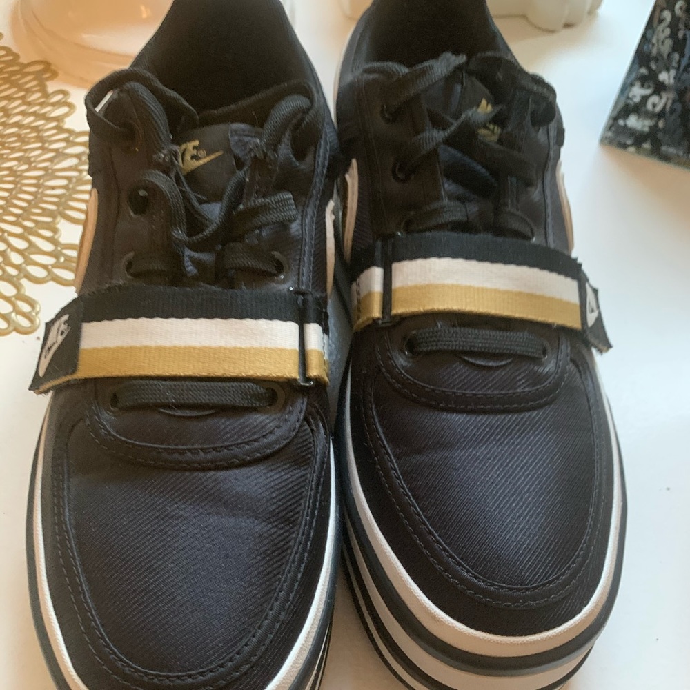 Nike vandal 2K metallic gold